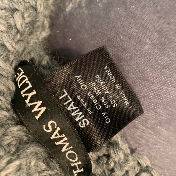 Thomas Wylde cropped cardigan/bolero. - Picture 9 of 11